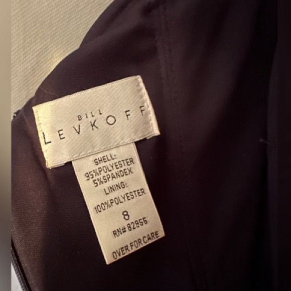 Simply gorgeous, navy blue size 8 evening gown - Picture 3 of 6